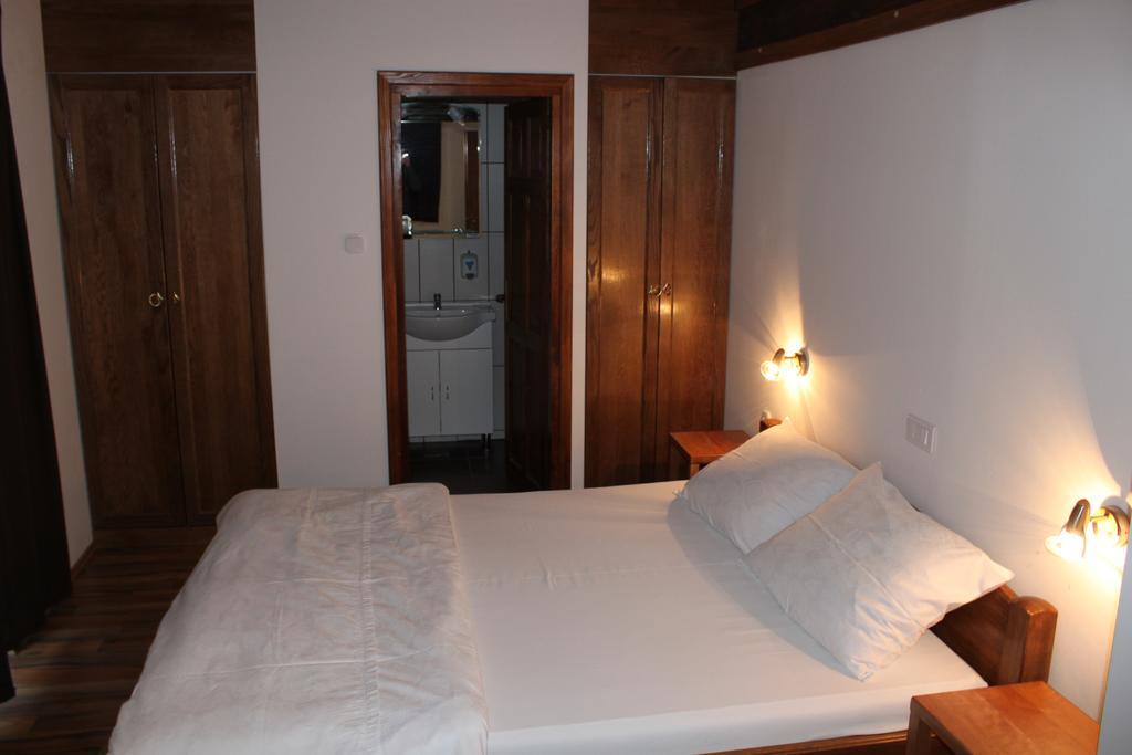 Guesthouse Rezekov Podrum Ястребарсько Екстер'єр фото