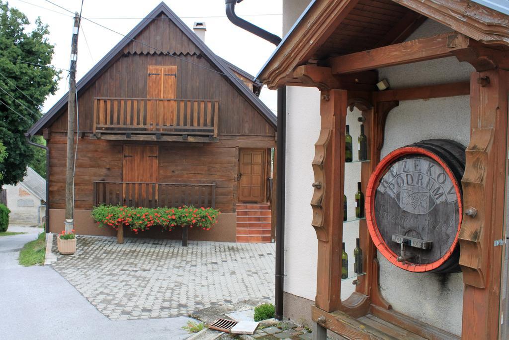 Guesthouse Rezekov Podrum Ястребарсько Екстер'єр фото